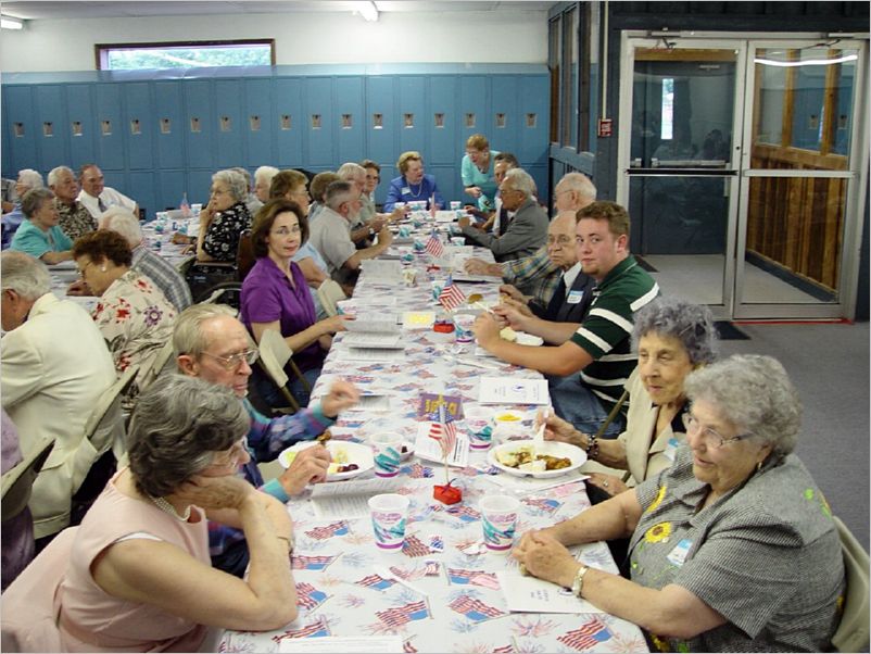 DSC01145class1940maybe-table